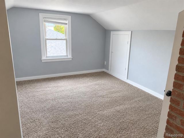 1522 S Campbell Road, Royal Oak, MI 48067