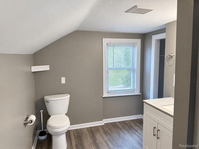 1522 S Campbell Road, Royal Oak, MI 48067