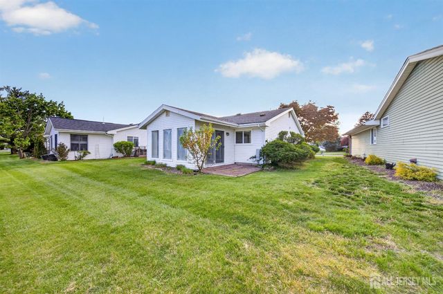 487-A Grandin Road, Monroe, NJ 08831