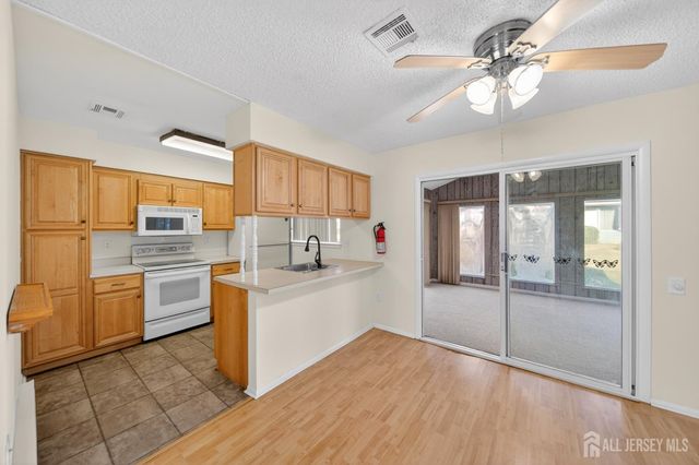 487-A Grandin Road, Monroe, NJ 08831