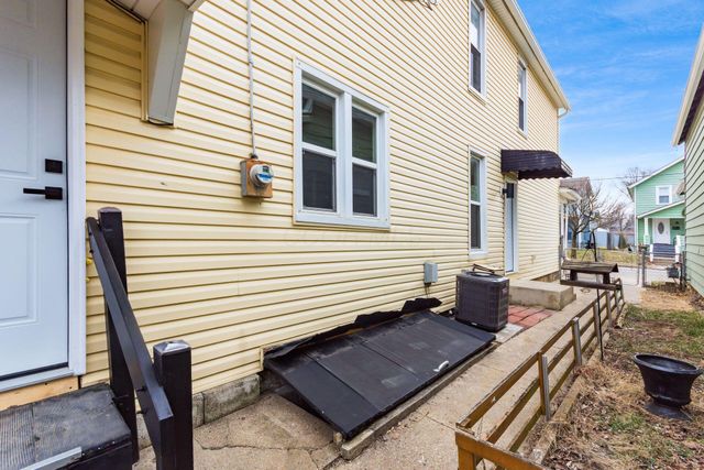 130 E Woodrow Avenue, Columbus, OH 43207