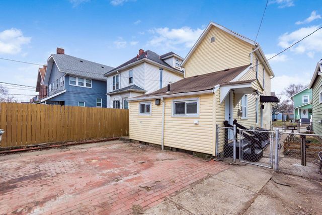 130 E Woodrow Avenue, Columbus, OH 43207