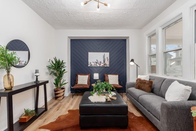 130 E Woodrow Avenue, Columbus, OH 43207