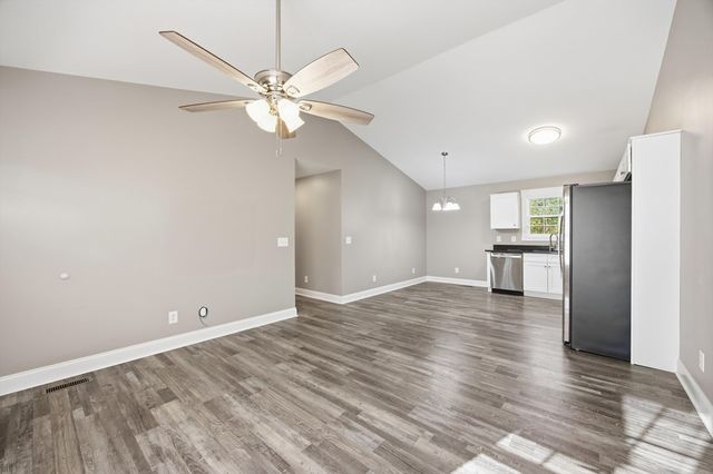 134 Buster Ln, Rocky Face, GA 30740