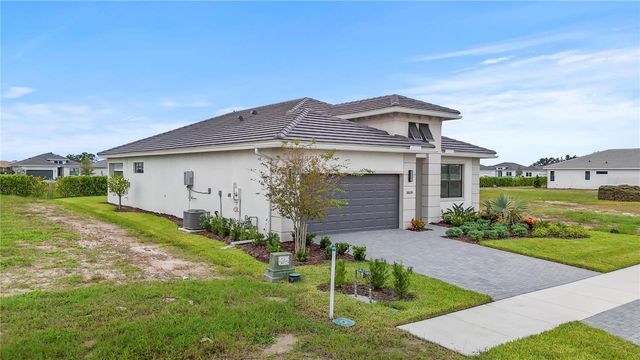 18119 CRESSWIND TERRACE, Lakewood Ranch, FL 34211