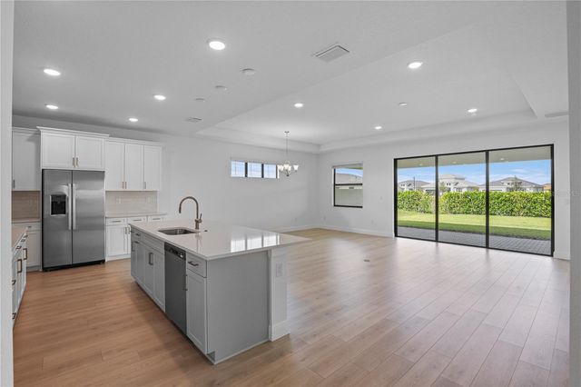 18119 CRESSWIND TERRACE, Lakewood Ranch, FL 34211