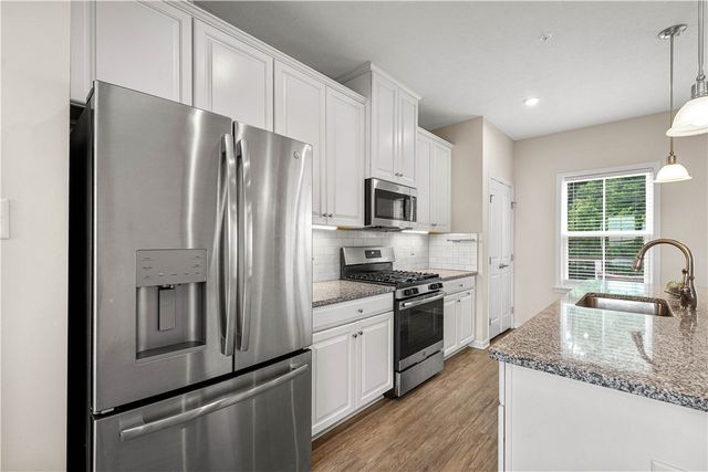160 COLE DRIVE, Robinson Twp, PA 15136