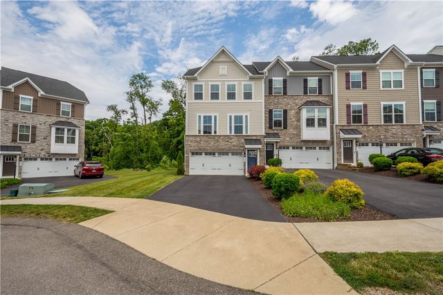 160 COLE DRIVE, Robinson Twp, PA 15136