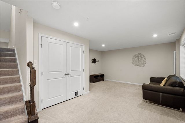 160 COLE DRIVE, Robinson Twp, PA 15136
