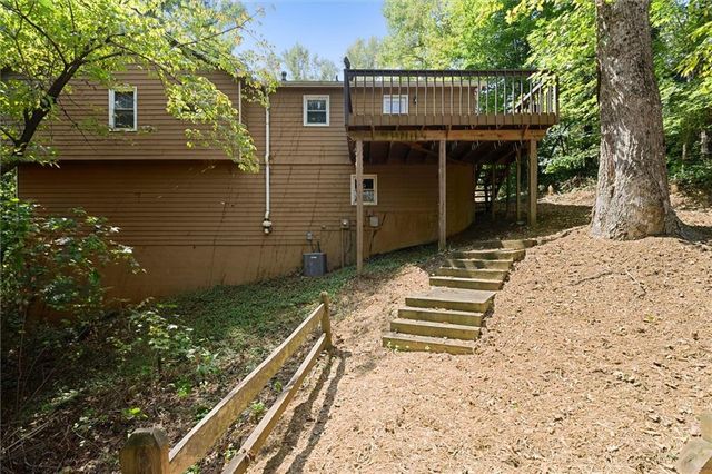 4916 Hawk Trail NE, Marietta, GA 30066