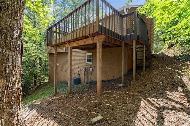 4916 Hawk Trail NE, Marietta, GA 30066