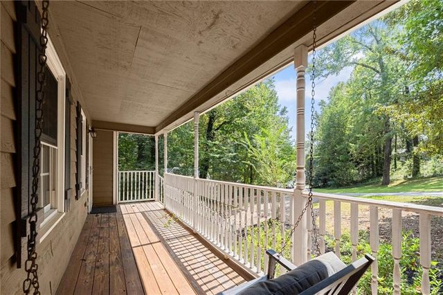 4916 Hawk Trail NE, Marietta, GA 30066