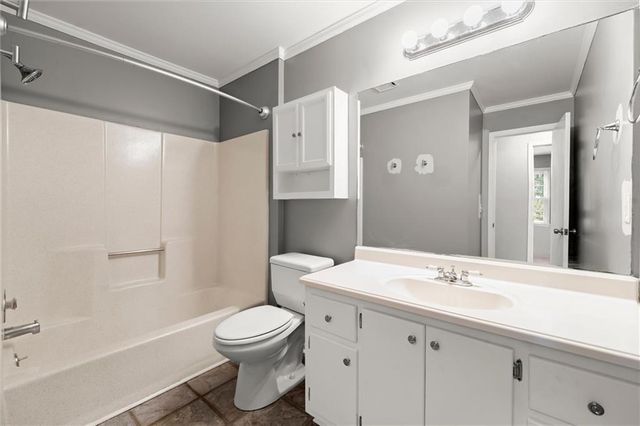 4916 Hawk Trail NE, Marietta, GA 30066