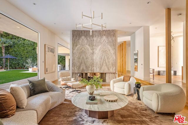 1130 Maytor Place, Beverly Hills, CA 90210