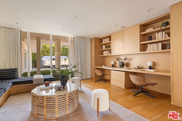 1130 Maytor Place, Beverly Hills, CA 90210