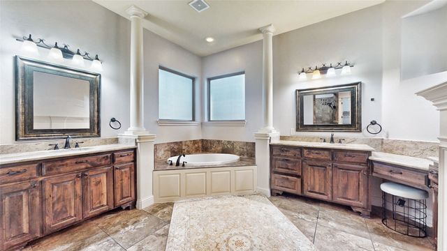 1641 Hidden Bluff Court, Prosper, TX 75078