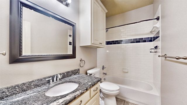 1641 Hidden Bluff Court, Prosper, TX 75078