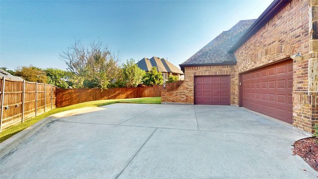 1641 Hidden Bluff Court, Prosper, TX 75078