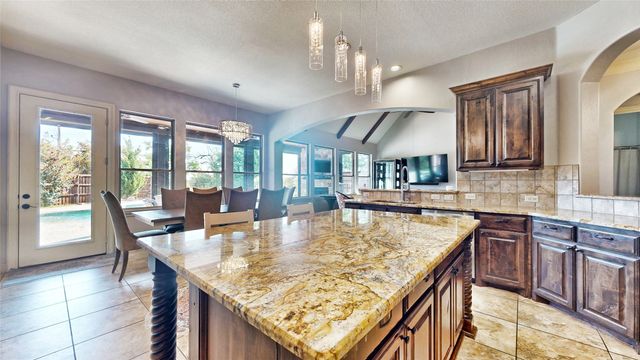 1641 Hidden Bluff Court, Prosper, TX 75078