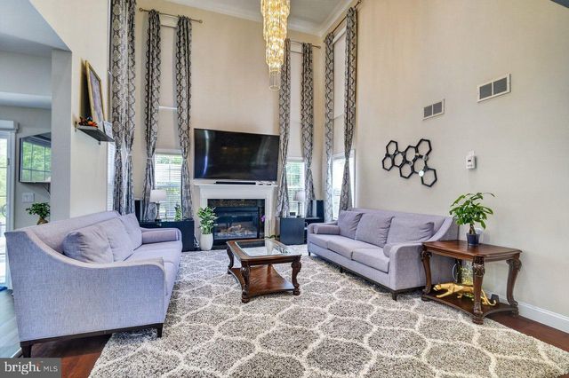 45 EMERALD RD, Robbinsville, NJ 08691