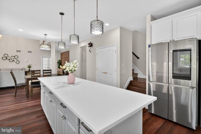 45 EMERALD RD, Robbinsville, NJ 08691