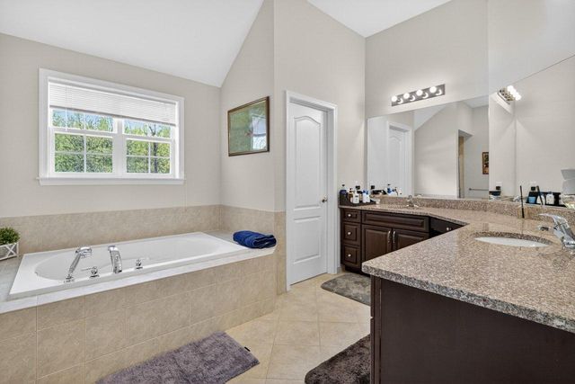 45 EMERALD RD, Robbinsville, NJ 08691