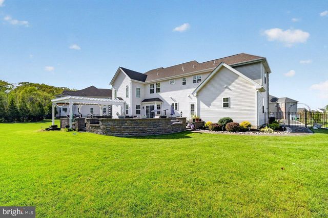 45 EMERALD RD, Robbinsville, NJ 08691