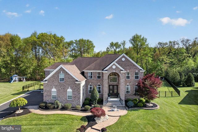 45 EMERALD RD, Robbinsville, NJ 08691