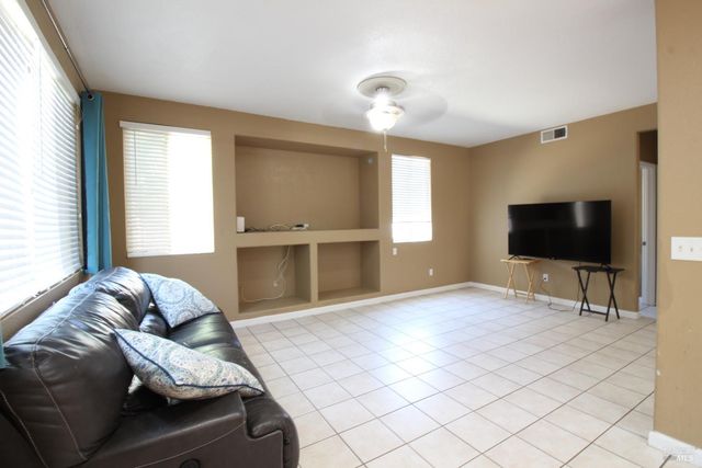 513 De Flores Cir, Rio Vista, CA 94571
