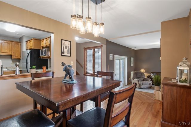 201 Woburn Drive, Camillus, NY 13031