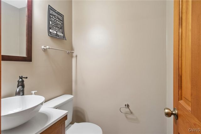 201 Woburn Drive, Camillus, NY 13031