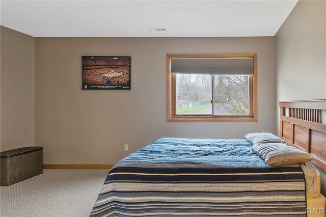 201 Woburn Drive, Camillus, NY 13031