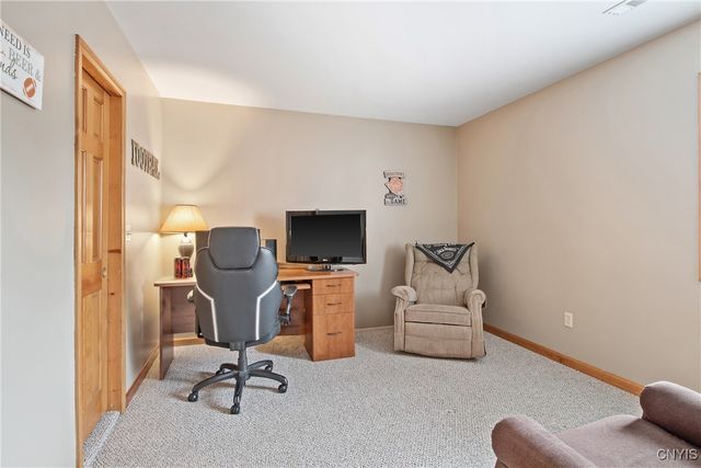 201 Woburn Drive, Camillus, NY 13031