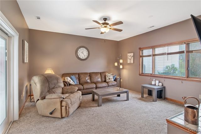 201 Woburn Drive, Camillus, NY 13031