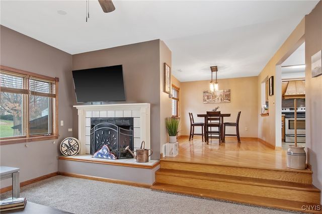 201 Woburn Drive, Camillus, NY 13031