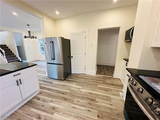 3250 W 127th Street, Cleveland, OH 44111