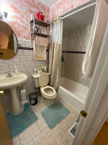 728 Inverrary Lane, Deerfield, IL 60015