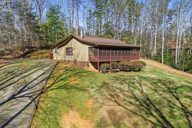 2083 Woodlake Lane, Young Harris, GA 30582