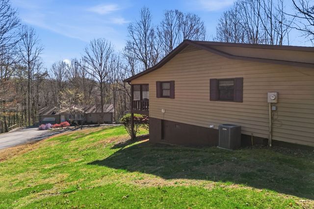 2083 Woodlake Lane, Young Harris, GA 30582