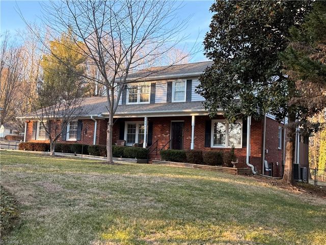 104 Ben Nevis Drive, Kernersville, NC 27284