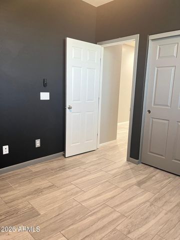 8503 W PEPPERTREE Lane, Glendale, AZ 85305