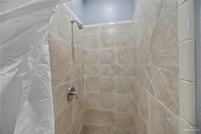 3107 S 6th Lane, Mcallen, TX 78503