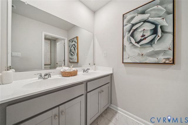 1661 River Bluff Ln, North Prince George, VA 23860