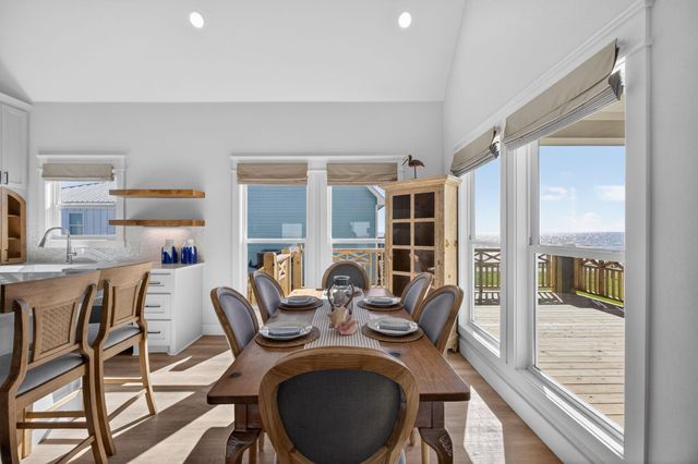 990 Peachtree, Gilchrist, TX 77617