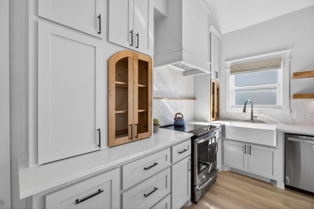 990 Peachtree, Gilchrist, TX 77617