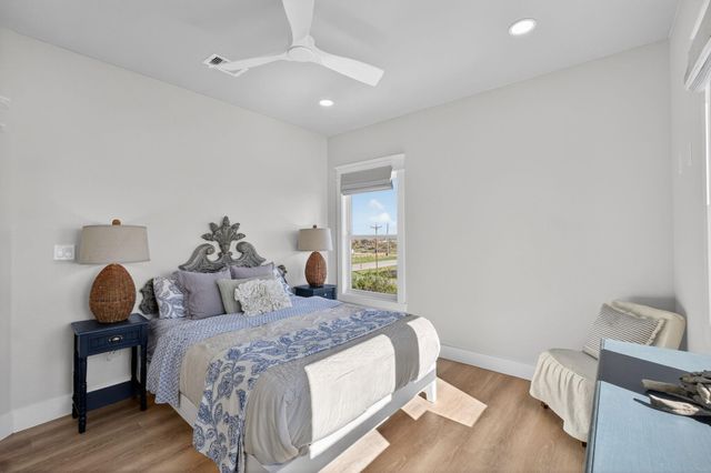 990 Peachtree, Gilchrist, TX 77617