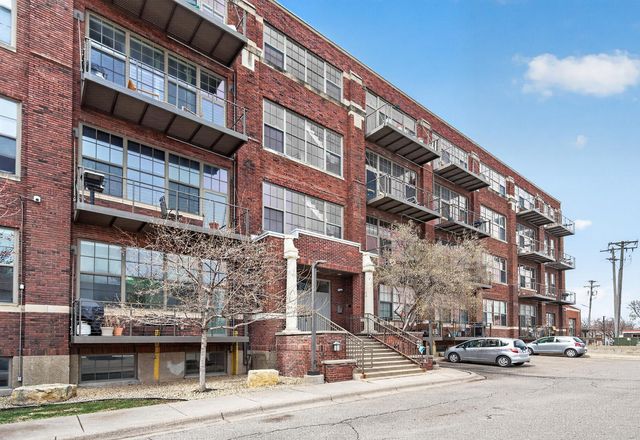 1901 E Hennepin Avenue 104, Minneapolis, MN 55413