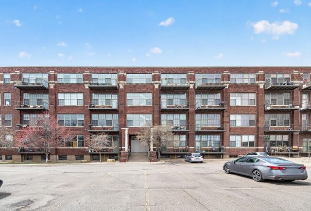 1901 E Hennepin Avenue 104, Minneapolis, MN 55413