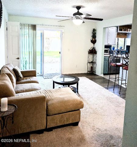 3 POINT Place, Palm Coast, FL 32164