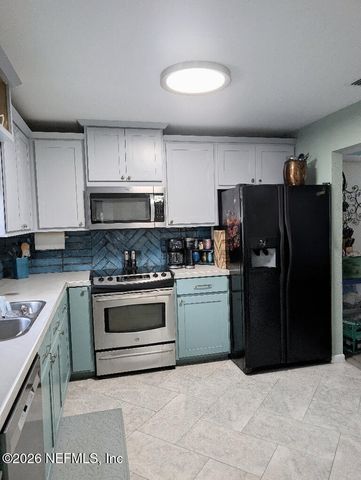 3 POINT Place, Palm Coast, FL 32164